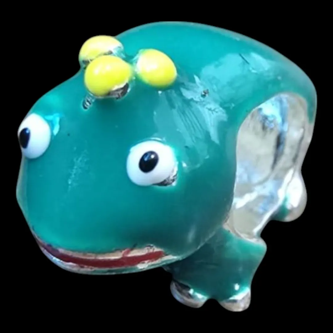 PINGENTE BERLOQUE SAPO