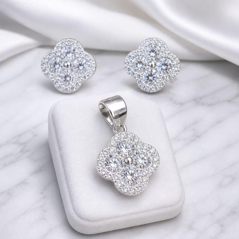CONJUNTO TREVO ZIRCÔNIA